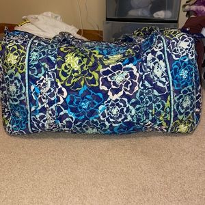 Large Vera Bradley duffle